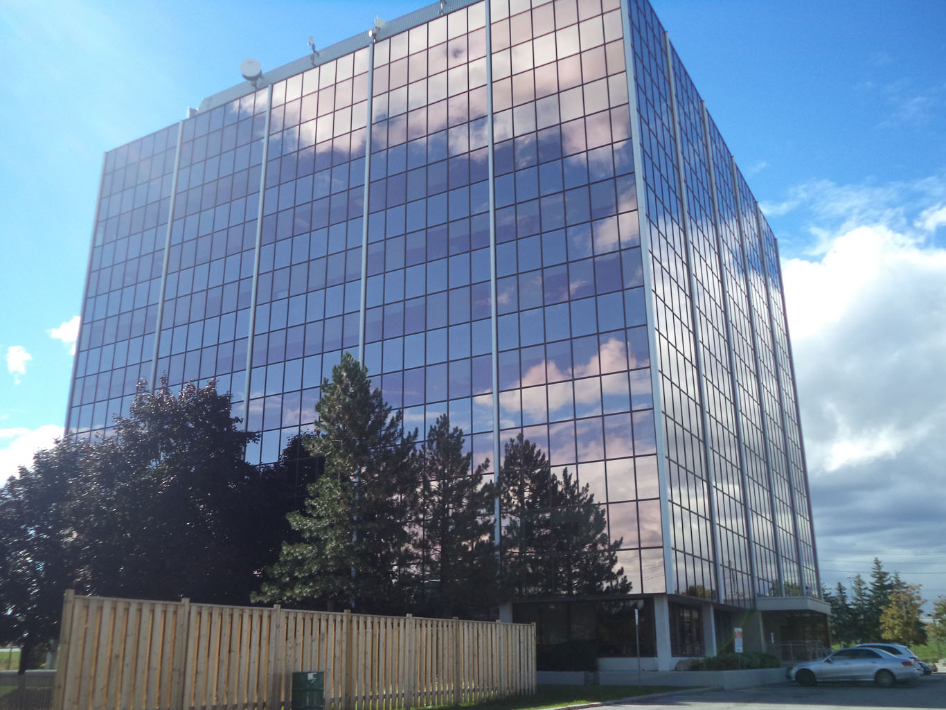 Regus - 7030 Woodbine